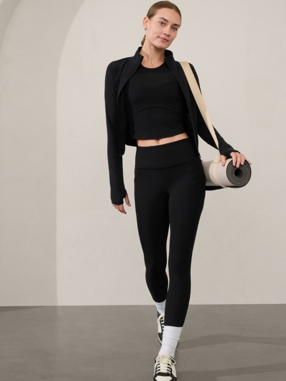 Athleta Salutation Stash Rin Mix Tight Legging Black Side Pockets XXS